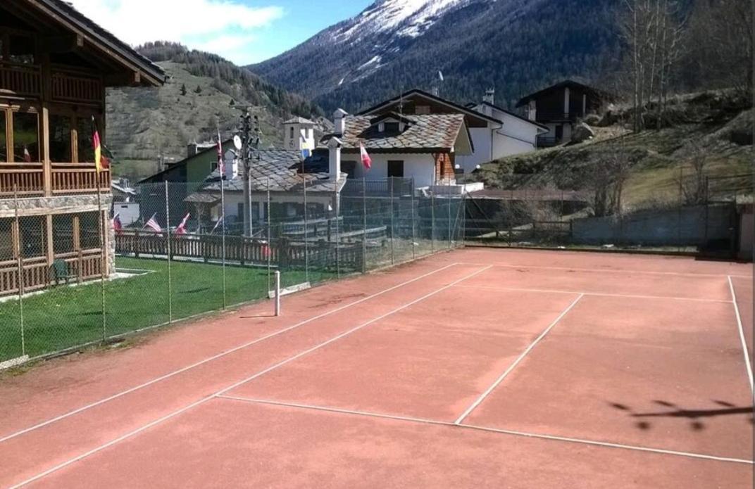 La Casa Di Olivia - Direttamente Sulle Piste Lägenhet La Thuile Exteriör bild